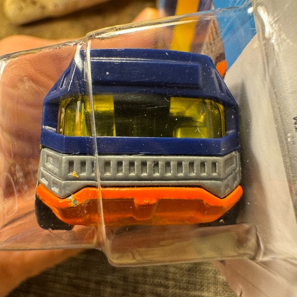 1038-MOC Two Mattel Hot Wheels 2023 Dodge Van & 2023 HW Metro New Unopened - Picture 10 of 12